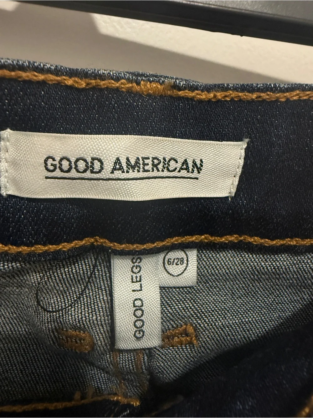 Good American Good Legs Dark Blue Skinny Cropped Jeans with Slit at Ankle size 6